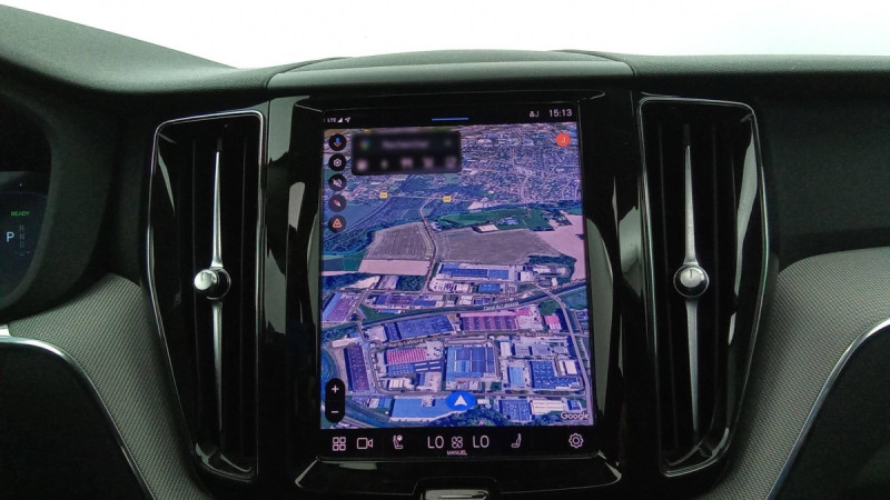 Photo 5 de l'offre de VOLVO XC60 T6 Recharge AWD 253 ch + 87 ch Geartronic 8 R-Design à 46998€ chez Carlyss automobiles Vitré