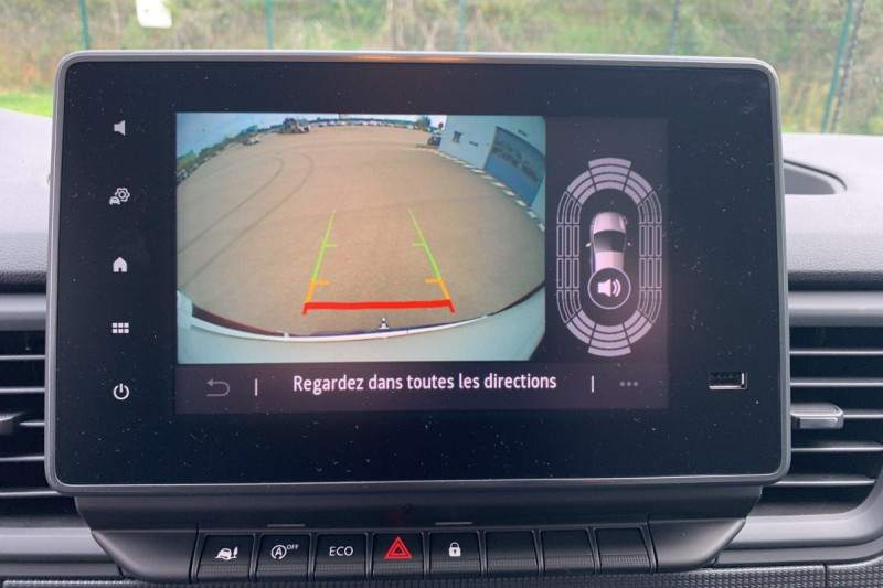 Photo 18 de l'offre de RENAULT TRAFIC FOURGON L2H1 3T BLUE DCI 150 GSR2 ADVANCE à 30837€ chez Carlyss automobiles Vitré