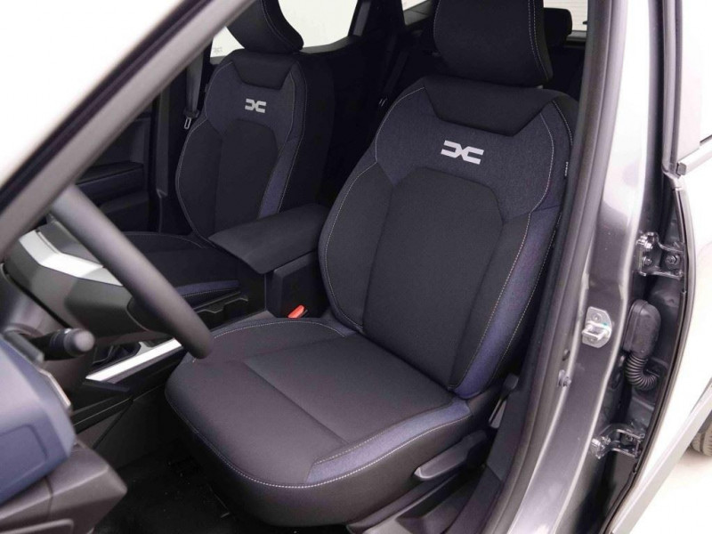 Photo 5 de l'offre de DACIA DUSTER 1.2 Mild Hybrid 130 Journey à 26688€ chez Carlyss automobiles Vitré