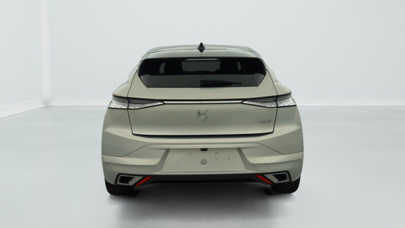 Photo 6 de l'offre de DS DS4 PureTech 130 EAT8 Rivoli à 22786€ chez Carlyss automobiles Vitré