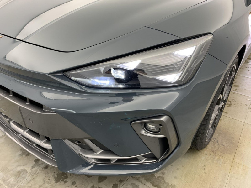 Photo 24 de l'offre de Cupra LEON Sportstourer eHybrid 204 ch DSG6 V à 33498€ chez Carlyss automobiles Vitré