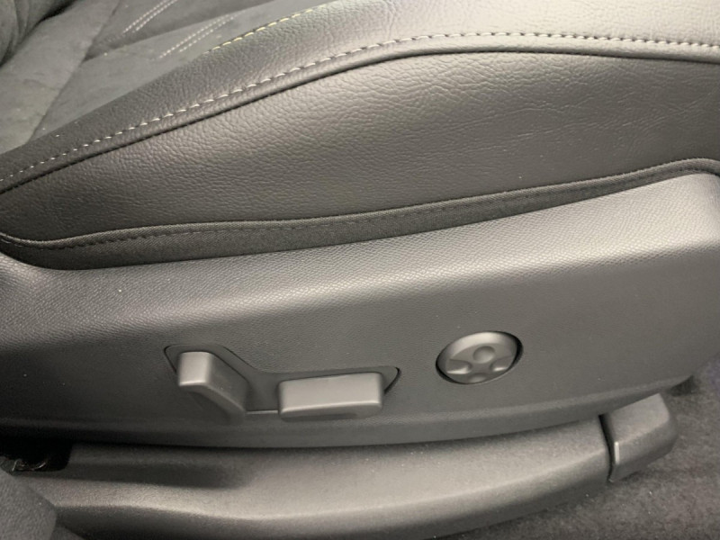 Photo 22 de l'offre de DS DS7 BlueHDi 130 EAT8 Pallas à 33998€ chez Carlyss automobiles Vitré