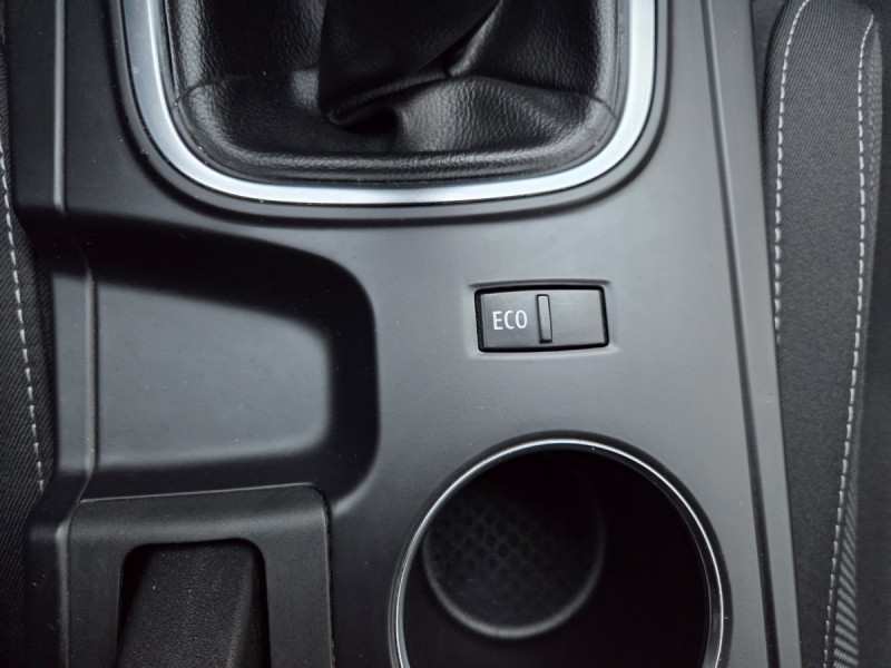 Photo 16 de l'offre de Renault Mégane Berline (4) evolution Blue dCi 115 à 14990€ chez Carlyss automobiles Vitré