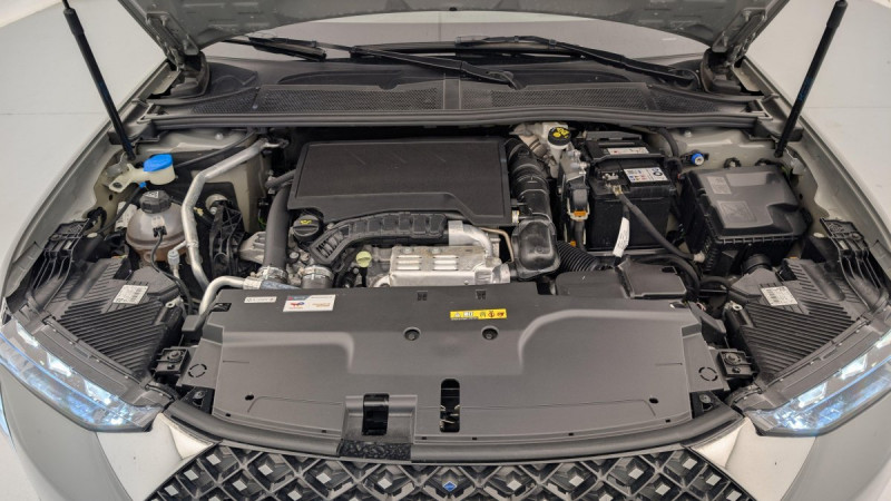 Photo 20 de l'offre de DS DS4 PureTech 130 EAT8 Rivoli à 23460€ chez Carlyss automobiles Vitré