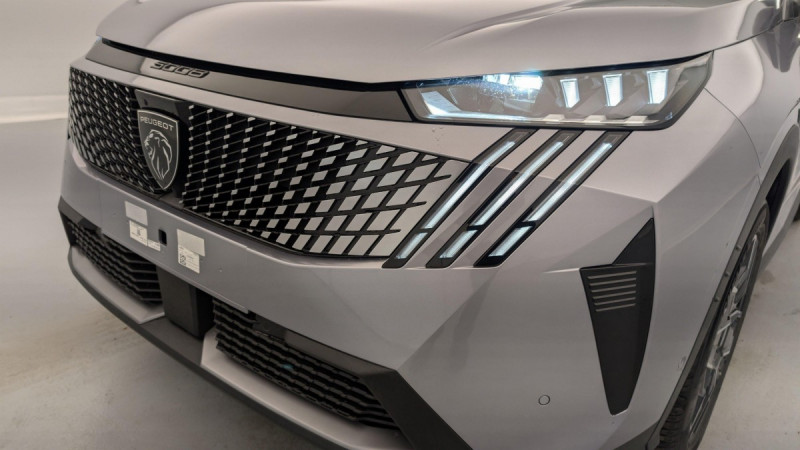 Photo 24 de l'offre de PEUGEOT 5008 Hybrid 145 e-DCS6 GT à 34998€ chez Carlyss automobiles Vitré