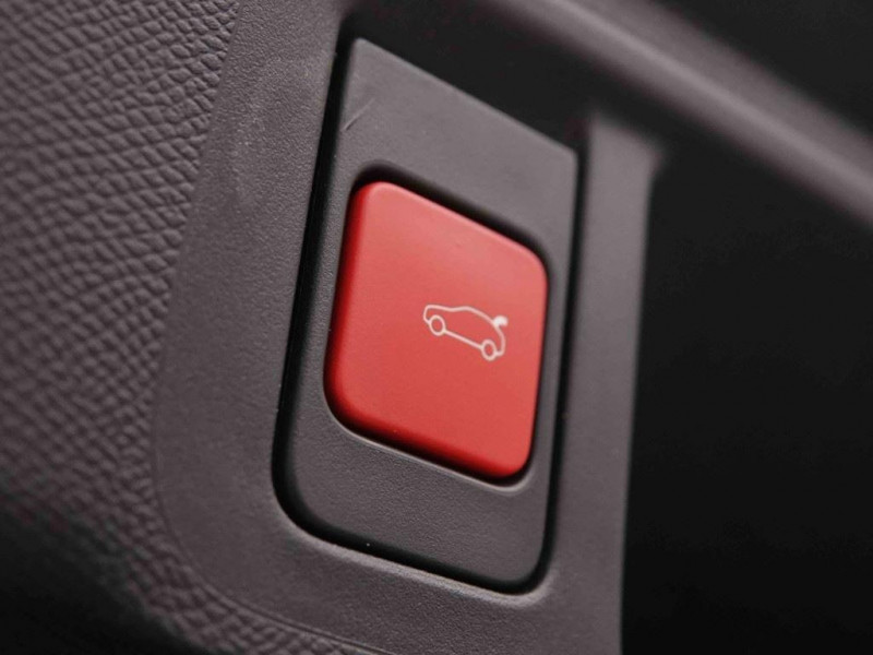 Photo 5 de l'offre de OPEL Astra 1.2 T 130 Automaat SportsTourer Edition à 23734€ chez Carlyss automobiles Vitré