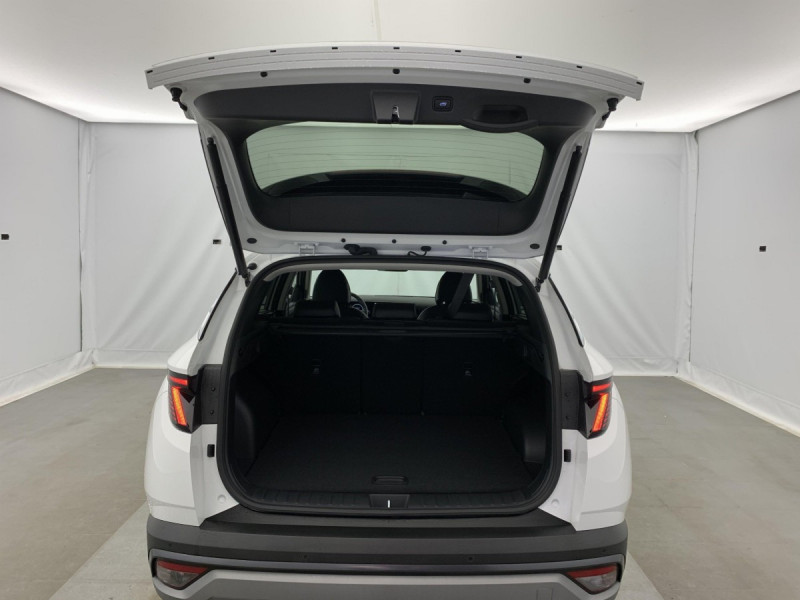 Photo 11 de l'offre de HYUNDAI Tucson 1.6 T-GDI 253 Plug-in BVA6 Creative à 34998€ chez Carlyss automobiles Vitré