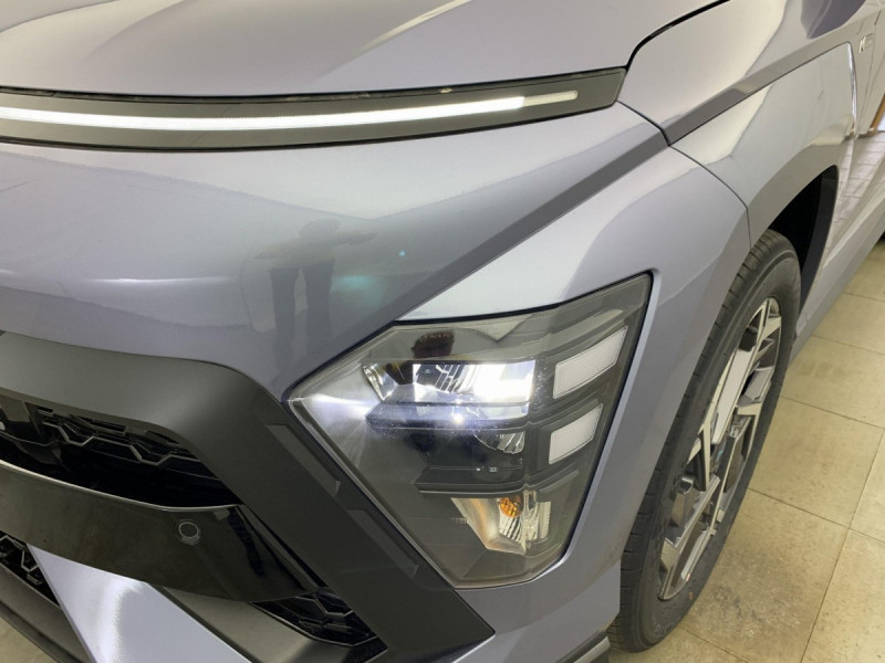 Photo 23 de l'offre de HYUNDAI KONA HYBRID 129 CREATIVE N Line à 28518€ chez Carlyss automobiles Vitré