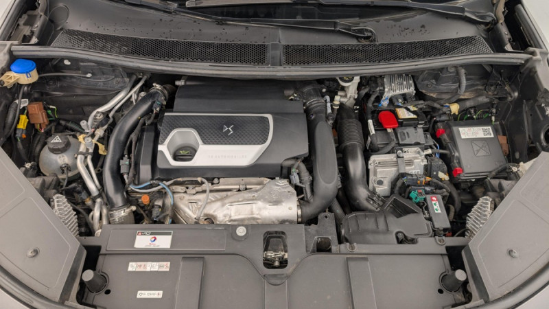 Photo 22 de l'offre de DS DS7 Crossback Hybride E-Tense 300 EAT8 4x4 Rivoli à 29080€ chez Carlyss automobiles Vitré
