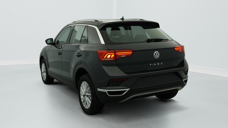 Photo 5 de l'offre de VOLKSWAGEN T-roc 1.0 TSI 115 START/STOP BVM6 LOUNGE BUSINESS à 19883€ chez Carlyss automobiles Vitré