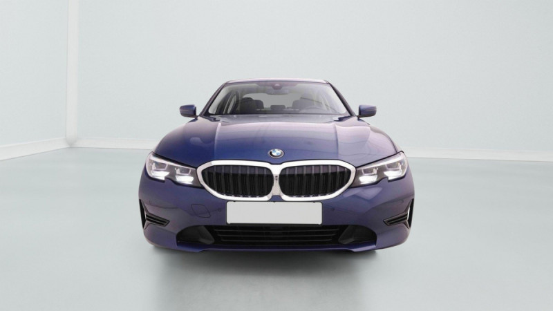 Photo 2 de l'offre de Bmw 3 330e 292 PHEV Business Edition à 34098€ chez Carlyss automobiles Vitré