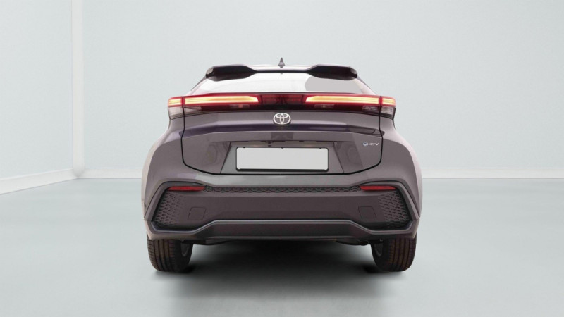 Photo 5 de l'offre de TOYOTA C-HR 1.8 Hybrid 140 CVT Dynamic à 31402€ chez Carlyss automobiles Vitré