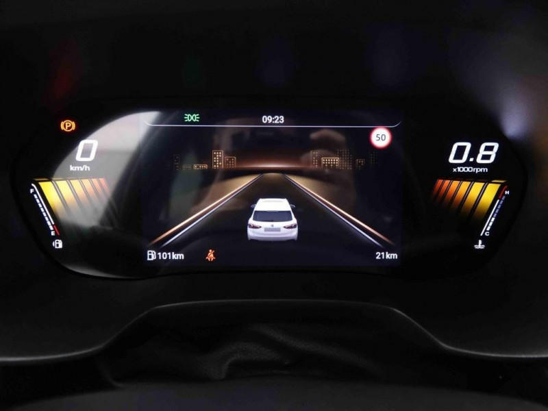 Photo 9 de l'offre de MG Motor ZS 1.5i 115 Comfort à 23534€ chez Carlyss automobiles Vitré