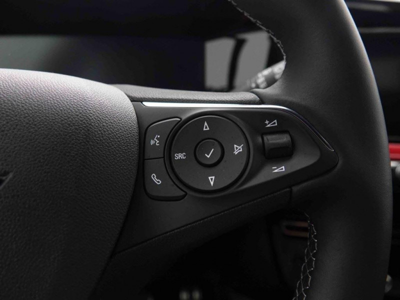 Photo 16 de l'offre de OPEL Mokka-e 50 kWh GS-Line à 24698€ chez Carlyss automobiles Vitré