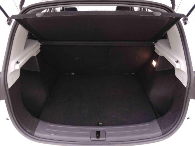 Photo 5 de l'offre de MG Motor ZS 1.5 VTi Comfort à 18835€ chez Carlyss automobiles Vitré