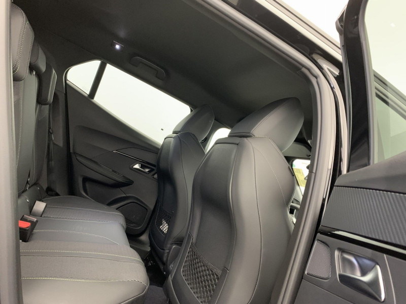 Photo 10 de l'offre de PEUGEOT 2008 Hybrid 145 e-DCS6 GT à 26158€ chez Carlyss automobiles Vitré