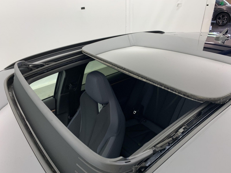 Photo 21 de l'offre de Cupra Terramar 1.5 eTSI Hybrid 150 ch DSG7 V à 36998€ chez Carlyss automobiles Vitré