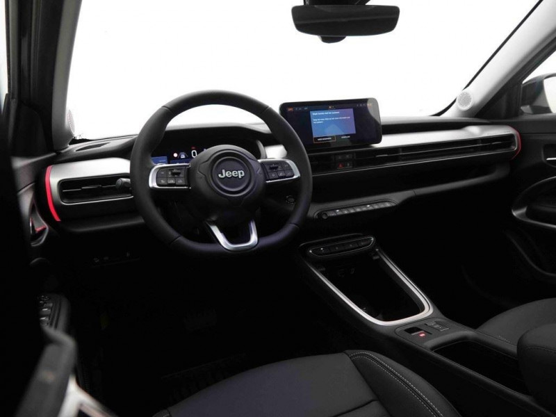 Photo 7 de l'offre de Jeep Avenger 1.2T e-Hybrid DCT Summit à 31469€ chez Carlyss automobiles Vitré