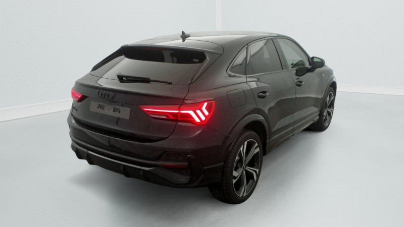 Photo 7 de l'offre de AUDI Q3 Sportback 35 TDI 150 ch S tronic 7 S line plus à 47998€ chez Carlyss automobiles Vitré