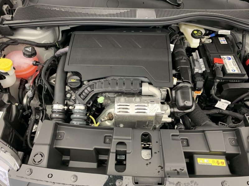 Photo 24 de l'offre de Jeep Avenger 1.2 Turbo T3 100 ch Summit à 23998€ chez Carlyss automobiles Vitré