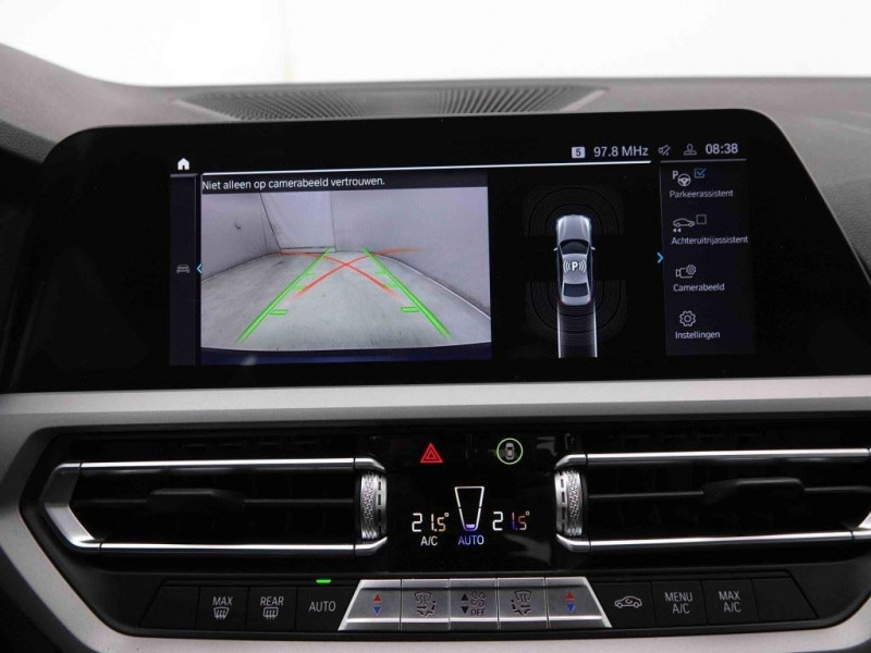 Photo 12 de l'offre de Bmw 3 330e 292 PHEV Business Edition à 34098€ chez Carlyss automobiles Vitré