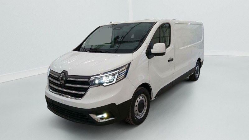 Photo 2 de l'offre de RENAULT TRAFIC FOURGON TRAFIC FGN L2H1 3T BLUE DCI 130 GSR2 EXTRA à 33177€ chez Carlyss automobiles Vitré