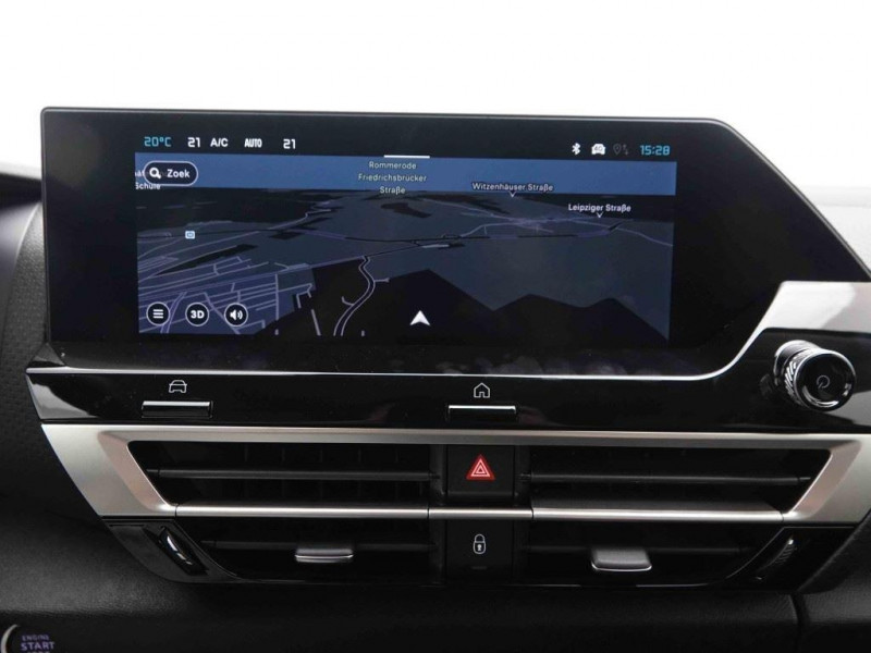 Photo 2 de l'offre de CITROEN C4 Hybrid 145 e-DCS6 MAX New model à 26926€ chez Carlyss automobiles Vitré