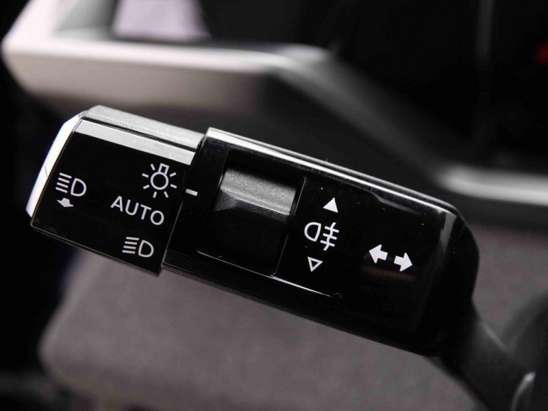 Photo 9 de l'offre de OPEL Grandland 1.2 T Hybrid 145 GS à 35898€ chez Carlyss automobiles Vitré