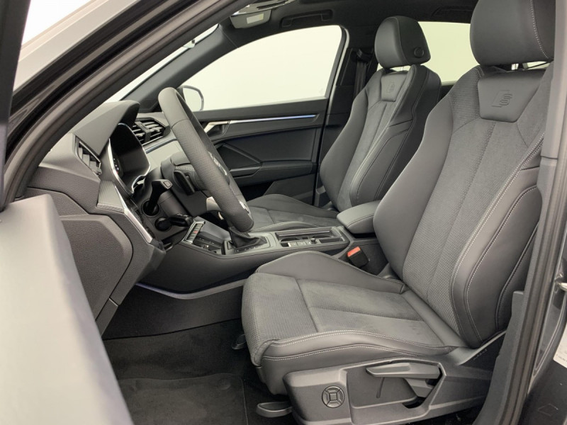 Photo 16 de l'offre de AUDI Q3 Sportback 35 TDI 150 ch S tronic 7 S line plus à 48998€ chez Carlyss automobiles Vitré