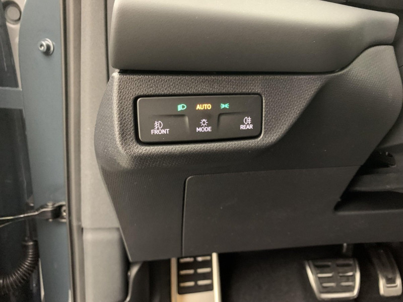 Photo 19 de l'offre de Cupra Terramar 1.5 eTSI Hybrid 150 ch DSG7 V à 35998€ chez Carlyss automobiles Vitré