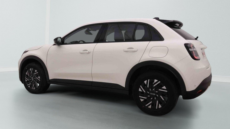 Photo 3 de l'offre de Fiat 600 1.2 HYBRID 110 DCT POP à 24798€ chez Carlyss automobiles Vitré