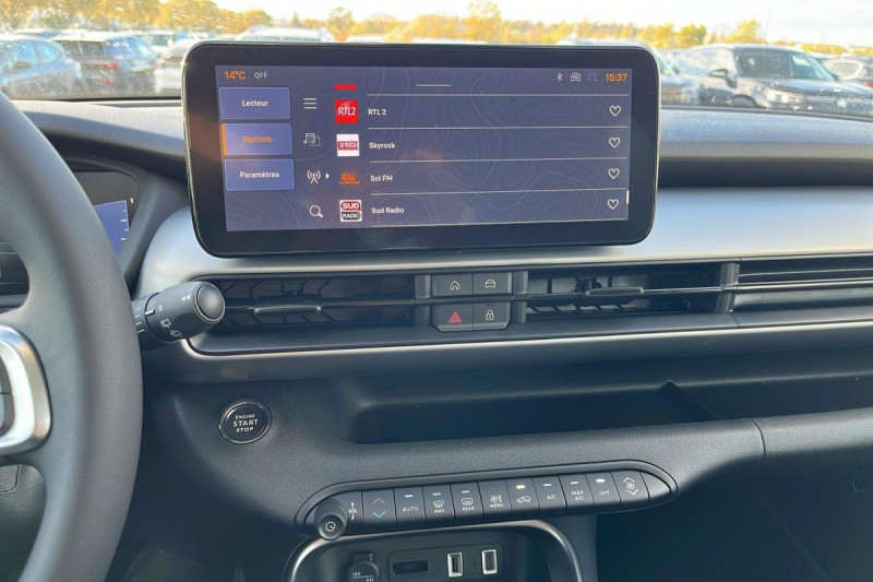 Photo 18 de l'offre de Jeep Avenger 1.2 Turbo T3 100 ch Summit à 23998€ chez Carlyss automobiles Vitré