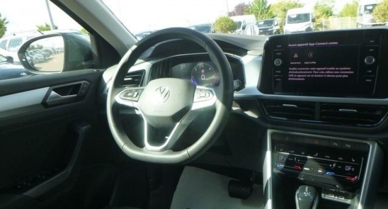 Photo 12 de l'offre de VOLKSWAGEN T-roc T-Roc 2.0 TDI 150 Start/Stop DSG7 VW Edition à 34398€ chez Carlyss automobiles Vitré