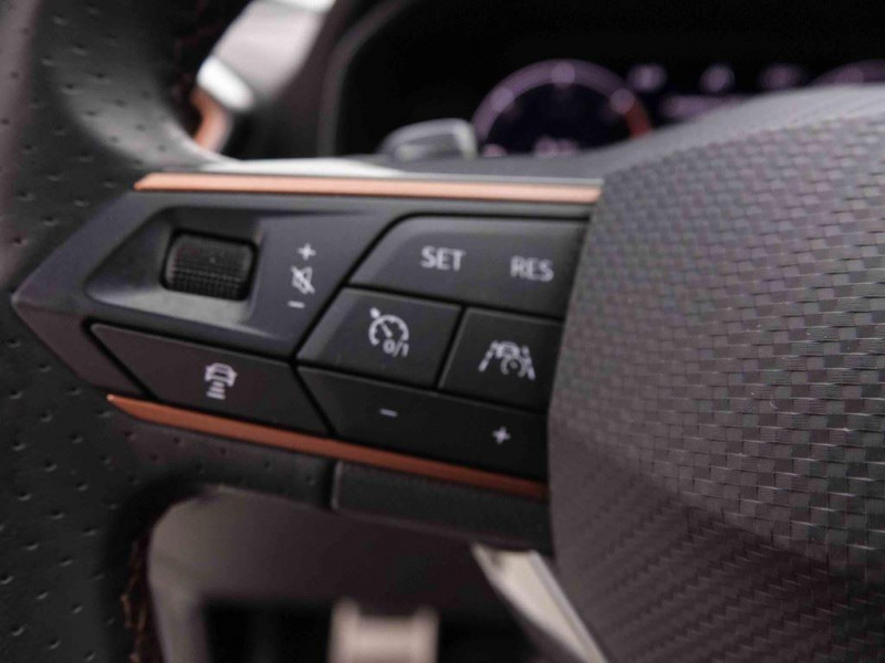 Photo 14 de l'offre de CUPRA Formentor 1.4 TSi 245 PHEV VZ DSG à 30658€ chez Carlyss automobiles Vitré