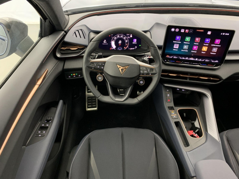 Photo 13 de l'offre de Cupra Terramar 1.5 eTSI Hybrid 150 ch DSG7 V à 35998€ chez Carlyss automobiles Vitré