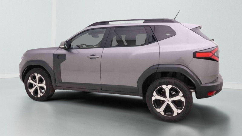 Photo 2 de l'offre de DACIA DUSTER 1.2 Mild Hybrid 130 Journey à 26688€ chez Carlyss automobiles Vitré