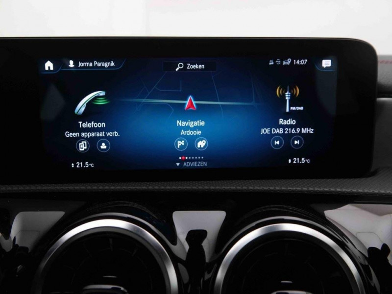 Photo 14 de l'offre de MERCEDES-BENZ CLA 200 163 DCT Shooting Brake AMG-Line à 40565€ chez Carlyss automobiles Vitré