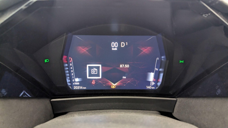 Photo 24 de l'offre de DS DS4 PureTech 130 EAT8 Performance Line+ à 22009€ chez Carlyss automobiles Vitré