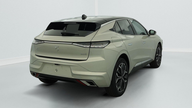 Photo 7 de l'offre de DS DS4 PureTech 130 EAT8 Rivoli à 23053€ chez Carlyss automobiles Vitré