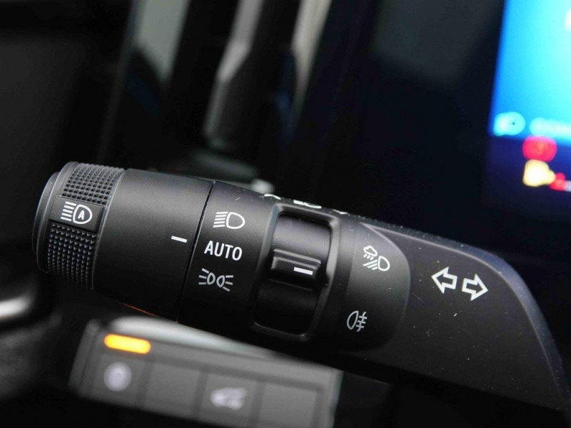 Photo 21 de l'offre de RENAULT Espace E-TECH 200 Full Hybrid 7PL Techno à 39898€ chez Carlyss automobiles Vitré