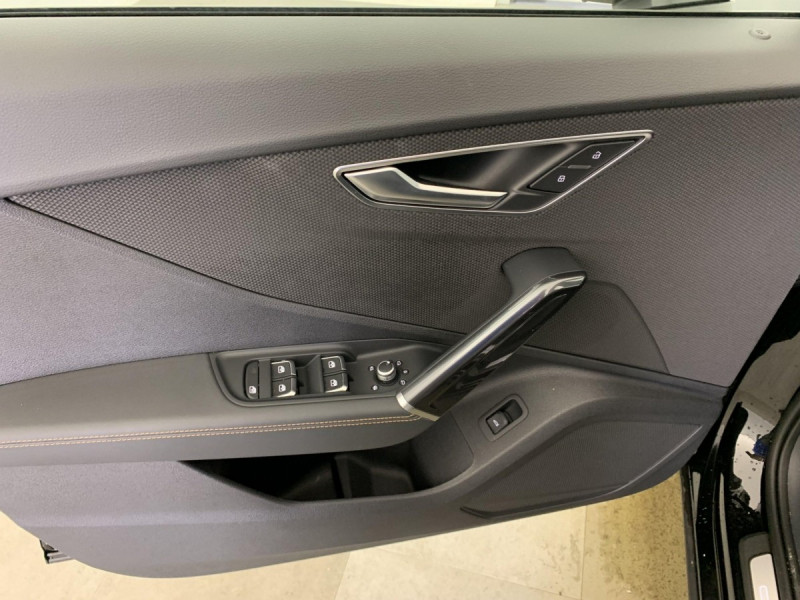 Photo 9 de l'offre de AUDI Q2 35 TFSI 150 S tronic 7 Design à 37098€ chez Carlyss automobiles Vitré