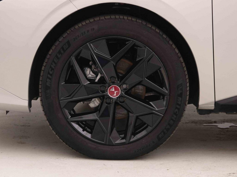 Photo 22 de l'offre de DS DS4 1.2 T 130 EAT8 Performance Line à 26198€ chez Carlyss automobiles Vitré