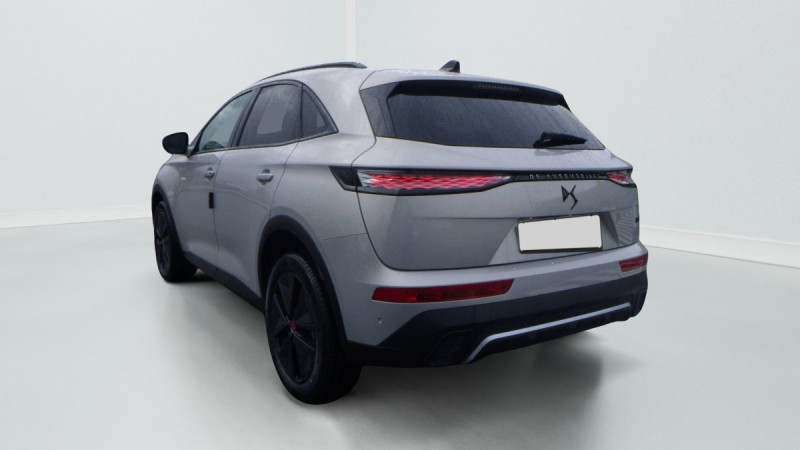 Photo 2 de l'offre de DS DS 7 BlueHDi 130 EAT8 Performance Line à 34398€ chez Carlyss automobiles Vitré