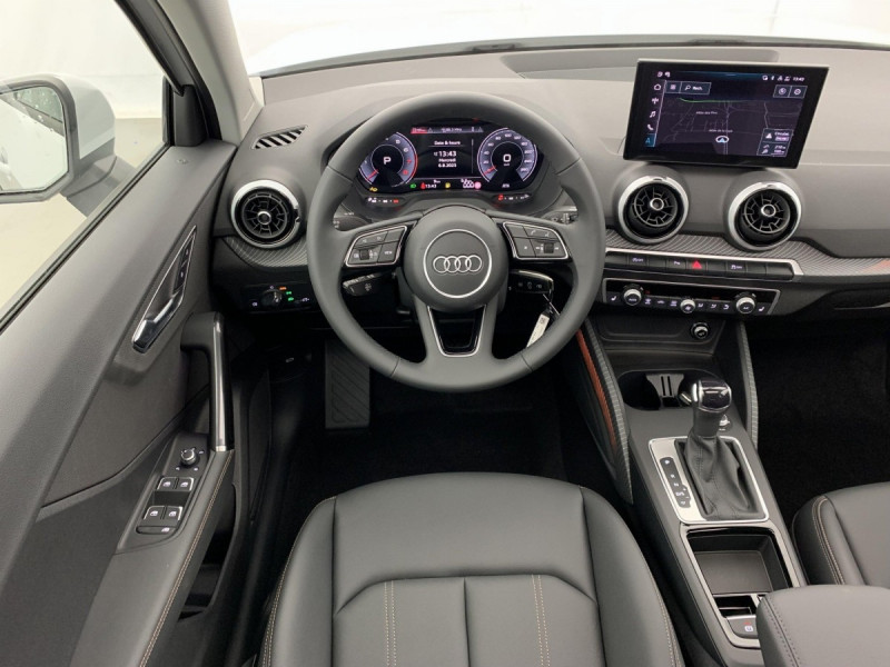 Photo 6 de l'offre de AUDI Q2 35 TFSI 150 S tronic 7 Design à 35598€ chez Carlyss automobiles Vitré