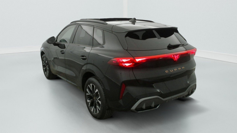 Photo 5 de l'offre de Cupra Terramar 1.5 eTSI Hybrid 150 ch DSG7 V à 36998€ chez Carlyss automobiles Vitré