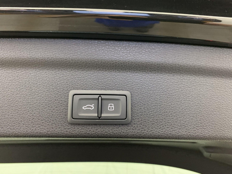 Photo 12 de l'offre de AUDI Q3 Sportback 35 TDI 150 ch S tronic 7 S line à 48598€ chez Carlyss automobiles Vitré