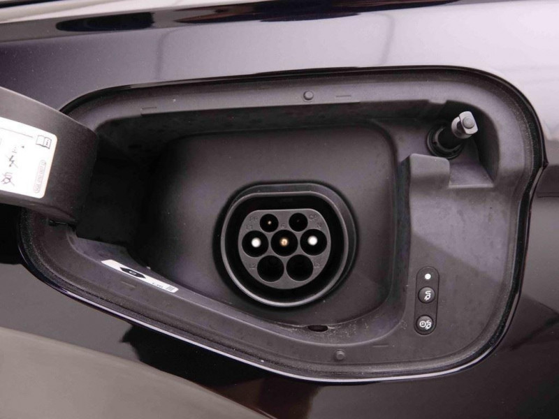 Photo 16 de l'offre de VOLKSWAGEN Tiguan 1.4 eHybrid 245 PHEV R-Line à 48698€ chez Carlyss automobiles Vitré