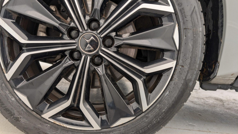 Photo 25 de l'offre de DS DS4 PureTech 130 EAT8 Rivoli à 23438€ chez Carlyss automobiles Vitré