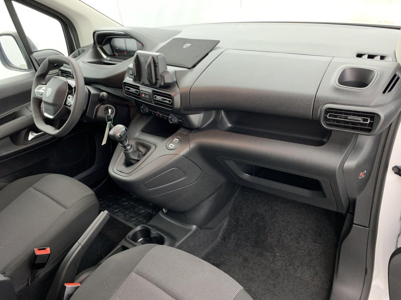 Photo 15 de l'offre de PEUGEOT Partner Fourgon XL 950 KG BLUEHDI 100 S&S BVM6 à 19197€ chez Carlyss automobiles Vitré