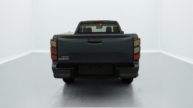Photo 5 de l'offre de ISUZU D-MAX 1.9 4X4 SPACE CAB N60 NSPORT  AT à 45846€ chez Carlyss automobiles Vitré